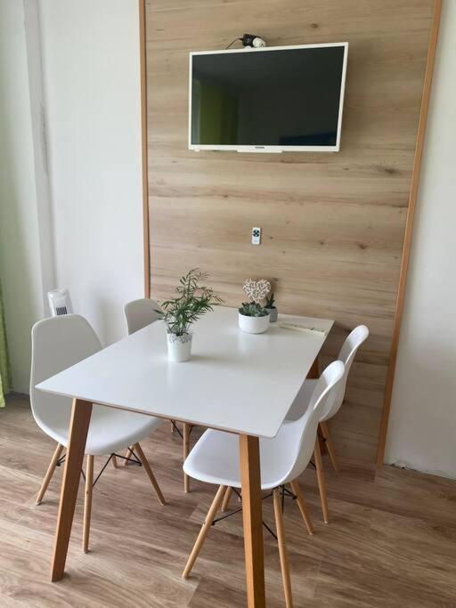Apartment Mit Seeblick Щробл Екстериор снимка